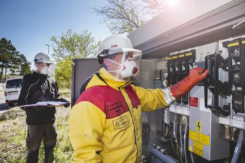 Thomas Pinkl und Johannes Hotzy, zwei Störungsmonteure der Netz NÖ