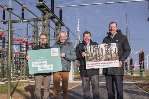 Bürgermeister Erich Stubenvoll, Landtagspräsident Karl Wilfing, Netz NÖ Geschäftsführer Werner Hengst, EVN Vorstandsdirektor Stefan Stallinger