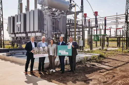 Bezirksstellenleiter Ronald Brechelmacher, Landtagspräsident Karl Wilfing, Bürgermeisterin von Poysdorf Gudrun Sperner-Habitzl, EVN Vorstandssprecher Stefan Szyszkowitz, Netz NÖ GF Werner Hengst