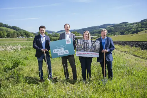 Bürgermeister Edlitz Thomas Ernst, Netz NÖ Abteilungsleiter Netz Engineering Elektrizität Christian Schirmer, Bürgermeisterin Thomasberg Karoline Ofenböck, Bürgermeister Grimmenstein Engelbert Pichler