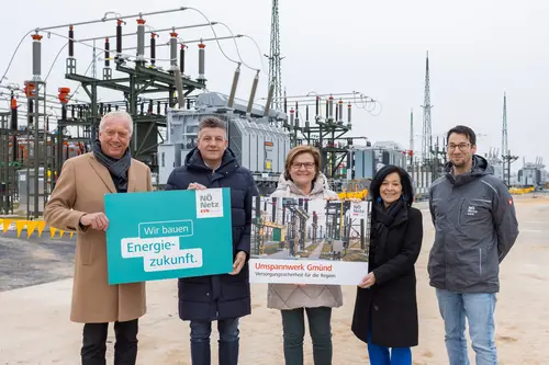  Landtagsabgeordneter Michael Bierbach, Leiter des Netz NÖ Service Center Gmünd Walter Trachsler, Bürgermeisterin Helga Rosenmayer, Bundesrätin Margit Göll, Projektleiter Netz NÖ Manuel Birkfellner