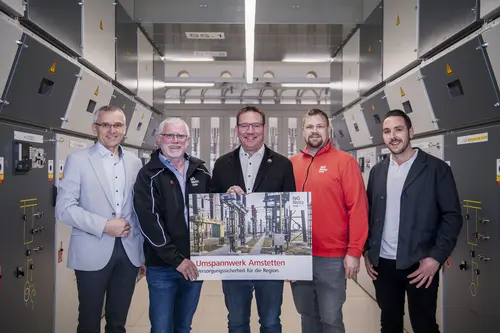 Stadtrat Ettlinger, Leiter des Service Center Amstetten Eßletzbichler, Bürgermeister Haberhauer, Projektleiter Schaberger, Stadtwerke Amstetten Leiter Stromverteilung Ostermann