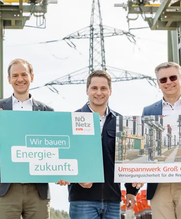  Abteilungsleiter Christian Schirmer (Netz NÖ), NR Lukas Brandweiner, Bgm. Christian Laister.