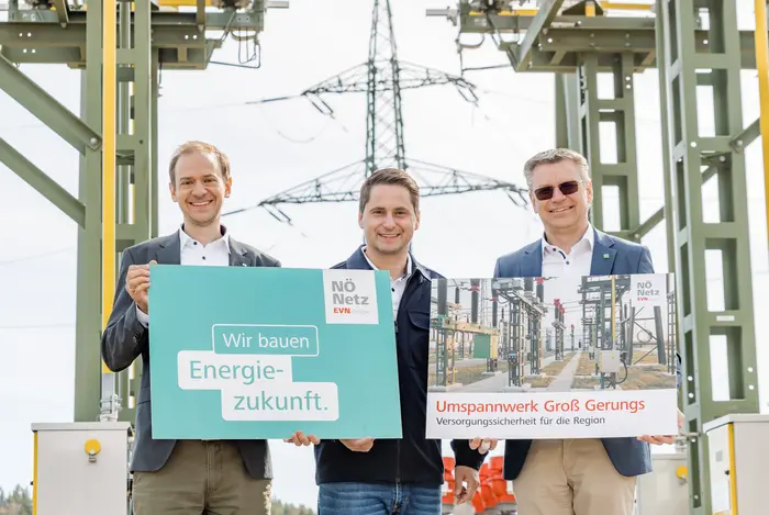  Abteilungsleiter Christian Schirmer (Netz NÖ), NR Lukas Brandweiner, Bgm. Christian Laister.