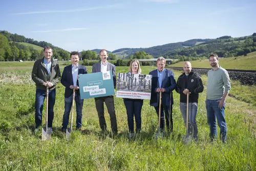 Patrick Picher, Bgm. Edlitz Thomas Ernst, Abteilungsleiter Christian Schirmer, Bgm. Thomasberg Karoline Ofenböck, Bgm. Grimmenstein Engelbert Pichler, David Decker, Stefan Poc