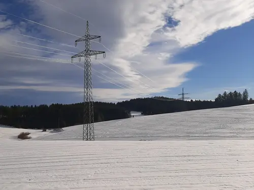 Die neue Leitung verläuft über Gemeindegebiete von Groß Gerungs, Zwettl, Schweiggers, Waldenstein, Hoheneich, Großschönau, Kirchberg am Walde und Gmünd
