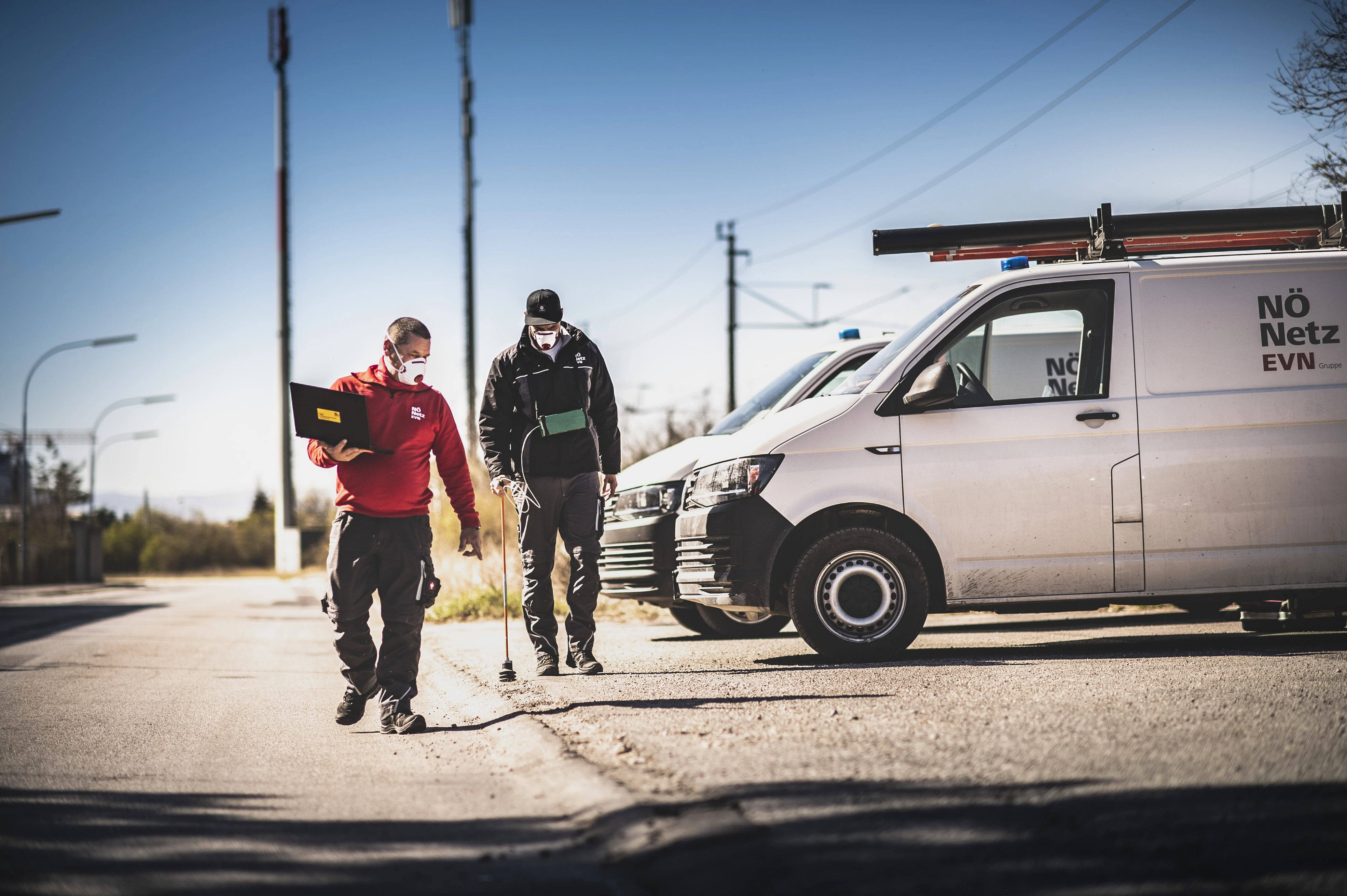 v.l.n.r.: Gasspürer der Netz NÖ Andreas Thaller und Andreas Baumann