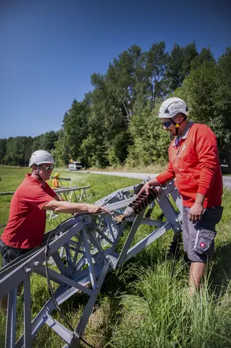 Netz NÖ Projektleiter Thomas Weintögl und Kollege Christoph Jeschko 